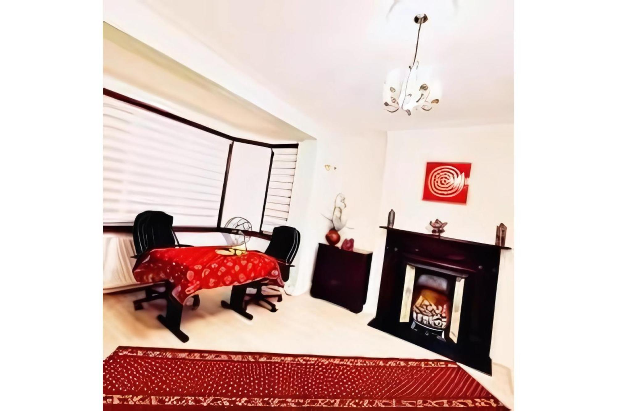 Beautiful Double En-Suite Room, Separate Entrance, Ilford, Central Line Gants Hill, Free Parking المظهر الخارجي الصورة